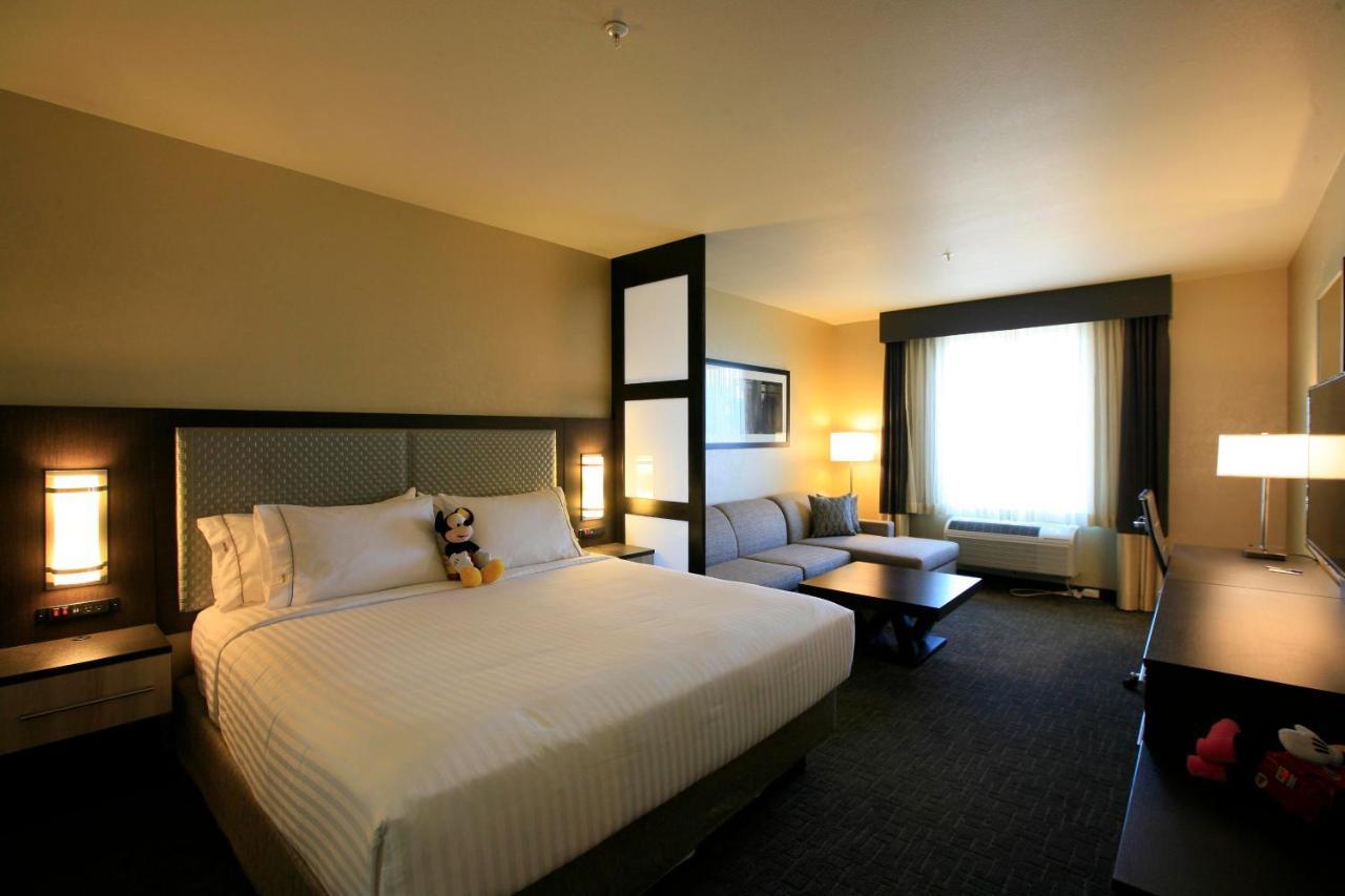 Holiday Inn Express & Suites Anaheim Resort Area By Ihg Luaran gambar